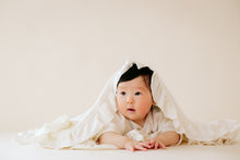 画像をギャラリービューアに読み込む, シルク真綿ベビー布団&amp;洗濯機で洗えるシルクおくるみセット＜出産お祝いギフト＞
